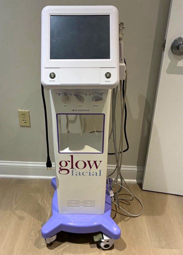 Glow facial 1 hydro - facial, 4-in-1